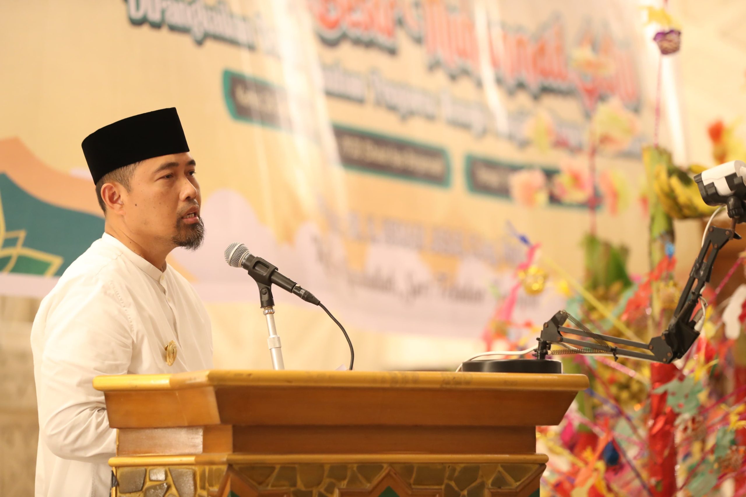 Peringatan Maulid Nabi di Masjid Raya, Andi Arwin Azis Ajak Masyarakat Ciptakan Pilkada Damai