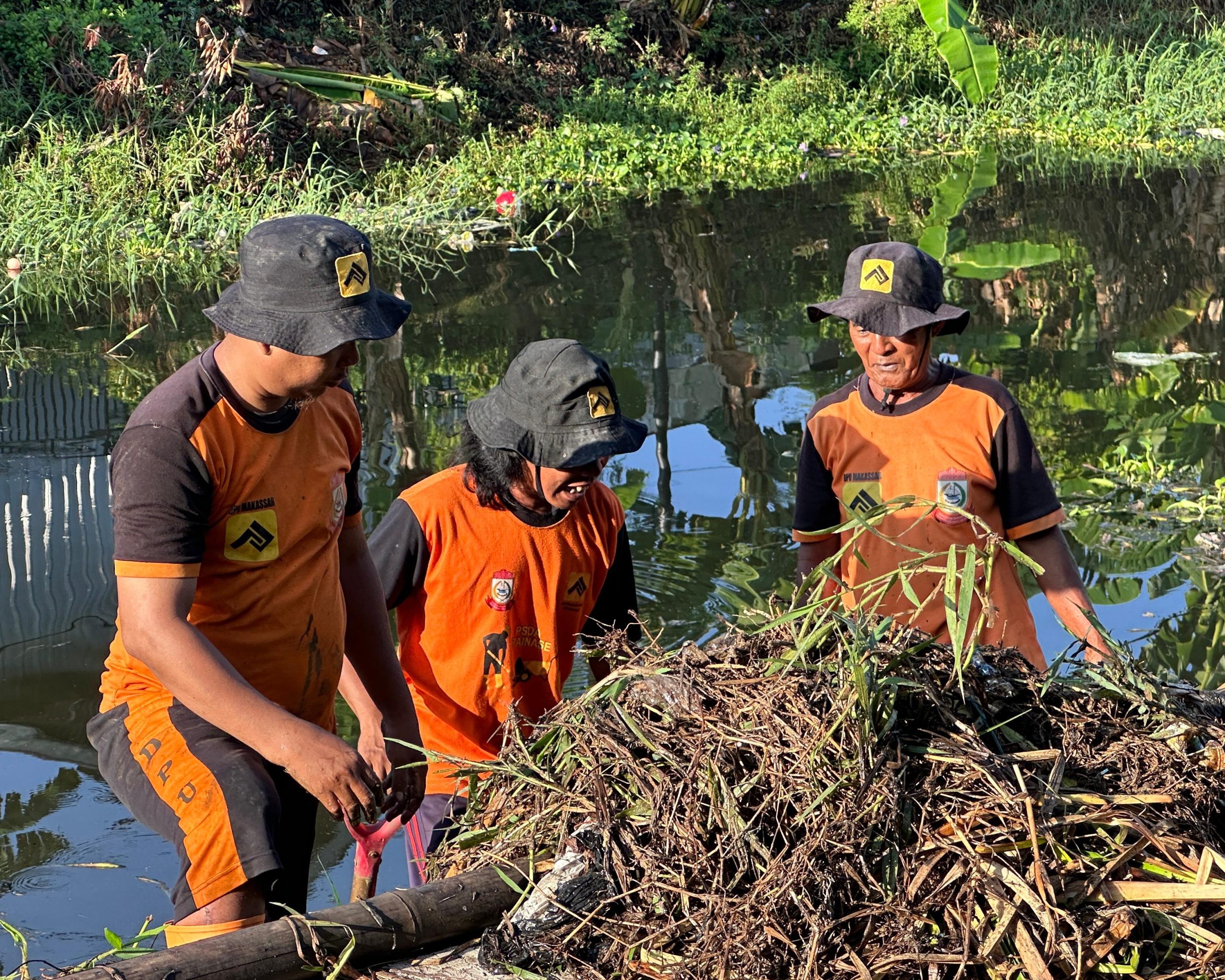 Pjs Wali Kota Makassar Arwin Azis Pimpin Normalisasi Kanal di Manggala dan Bontoala