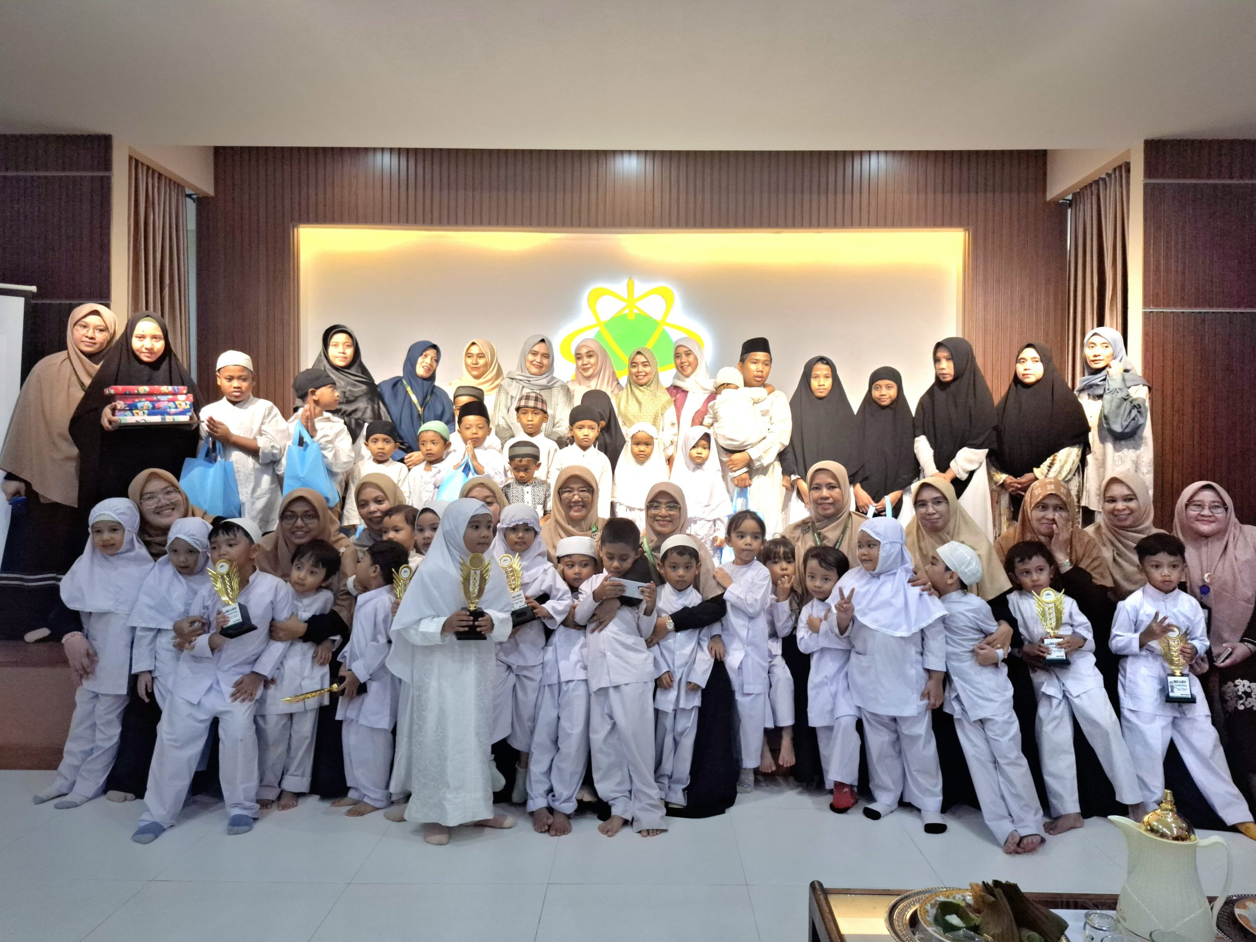 Simaan dan Berbagi di TK Islam Athirah: Menanamkan Iman dan Empati pada Generasi Muda