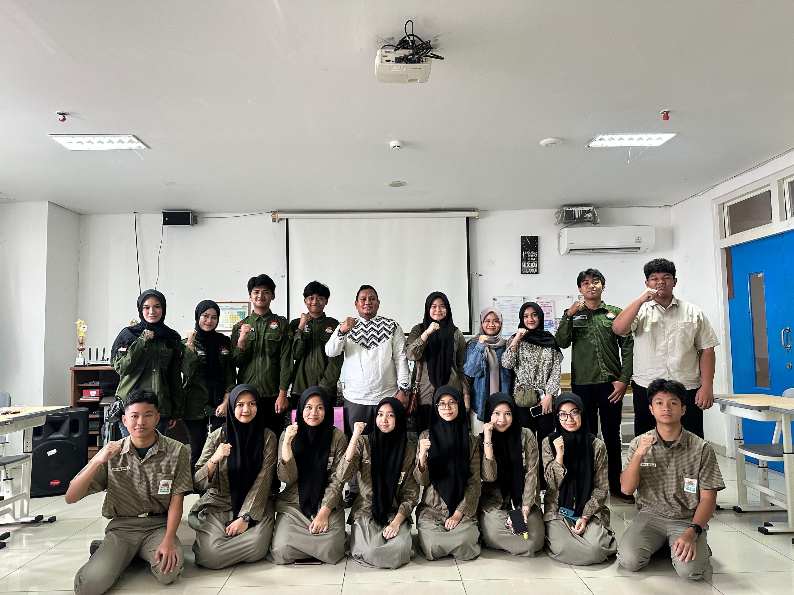 Pemilihan Ketua Paskibra SMA Islam Athirah 1 Makassar: Muh. Sakti Purnama Unggul 70% Suara