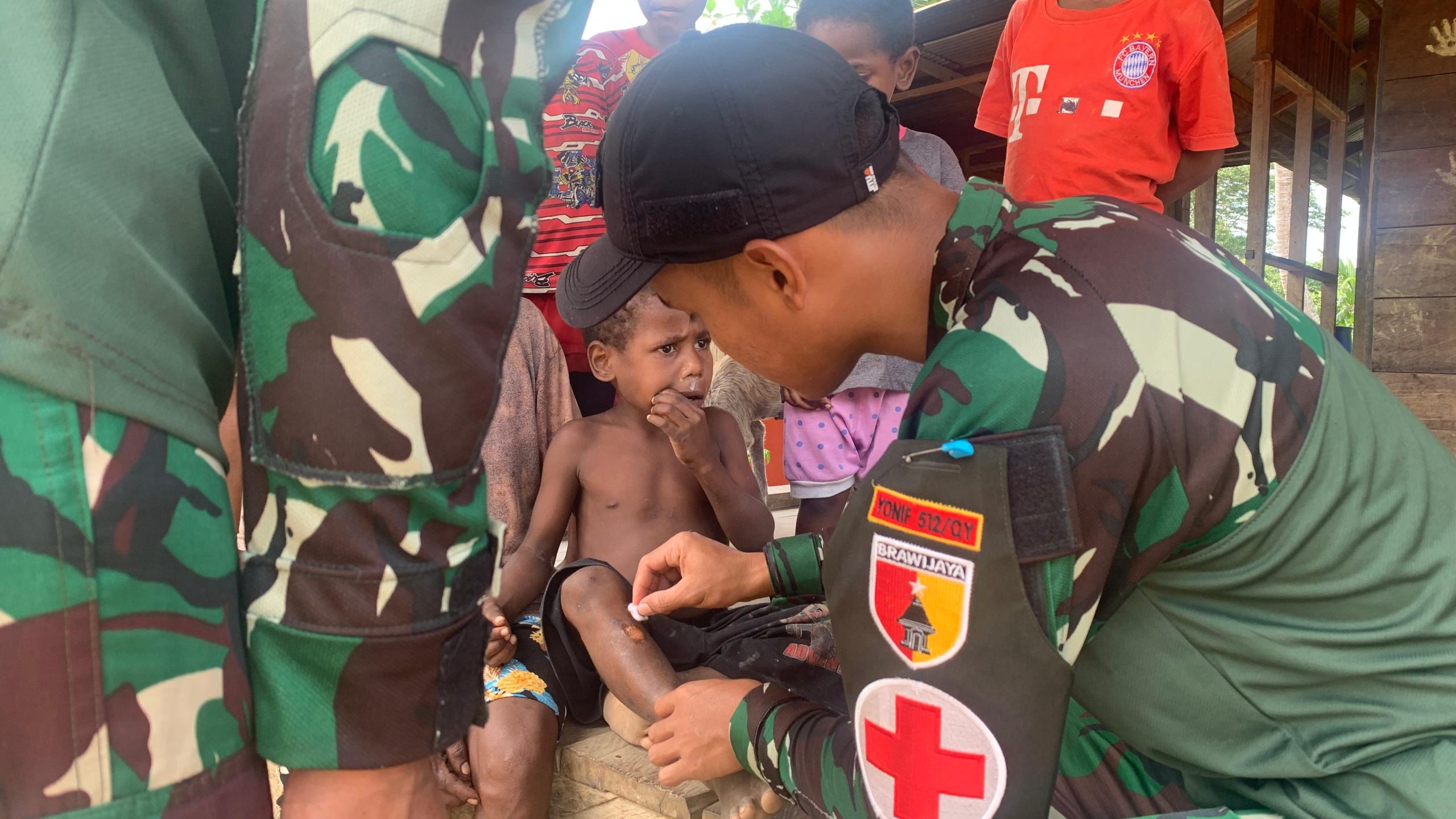 Layanan Kesehatan Keliling Gratis, Wujud Kepedulian Satgas Yonif 512 QY untuk Masyarakat Kampung Yabanda.