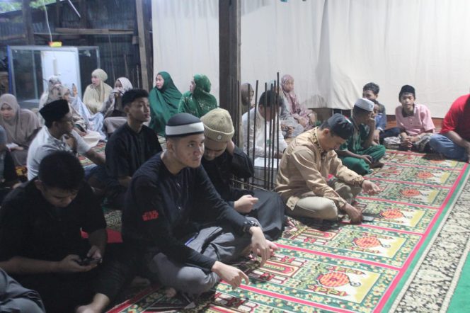 
					Indahnya Berbagi di Bulan Suci Ramadan Boarding Athirah Bukit Baruga Gelar Bukber dengan Santri