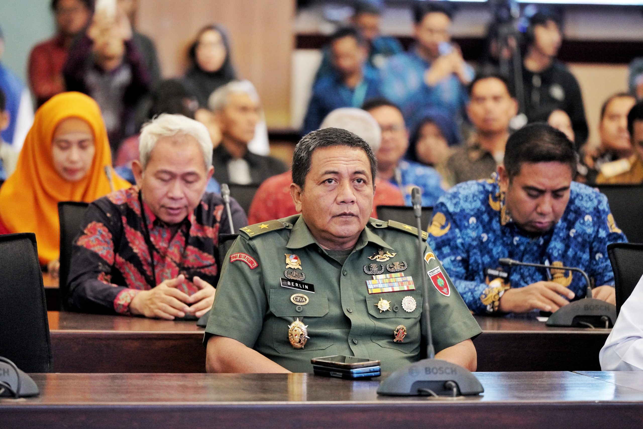 Irdam XIV/Hsn Hadiri Pengukuhan Kepala OJK Prov. Sulsel dan Sulbar