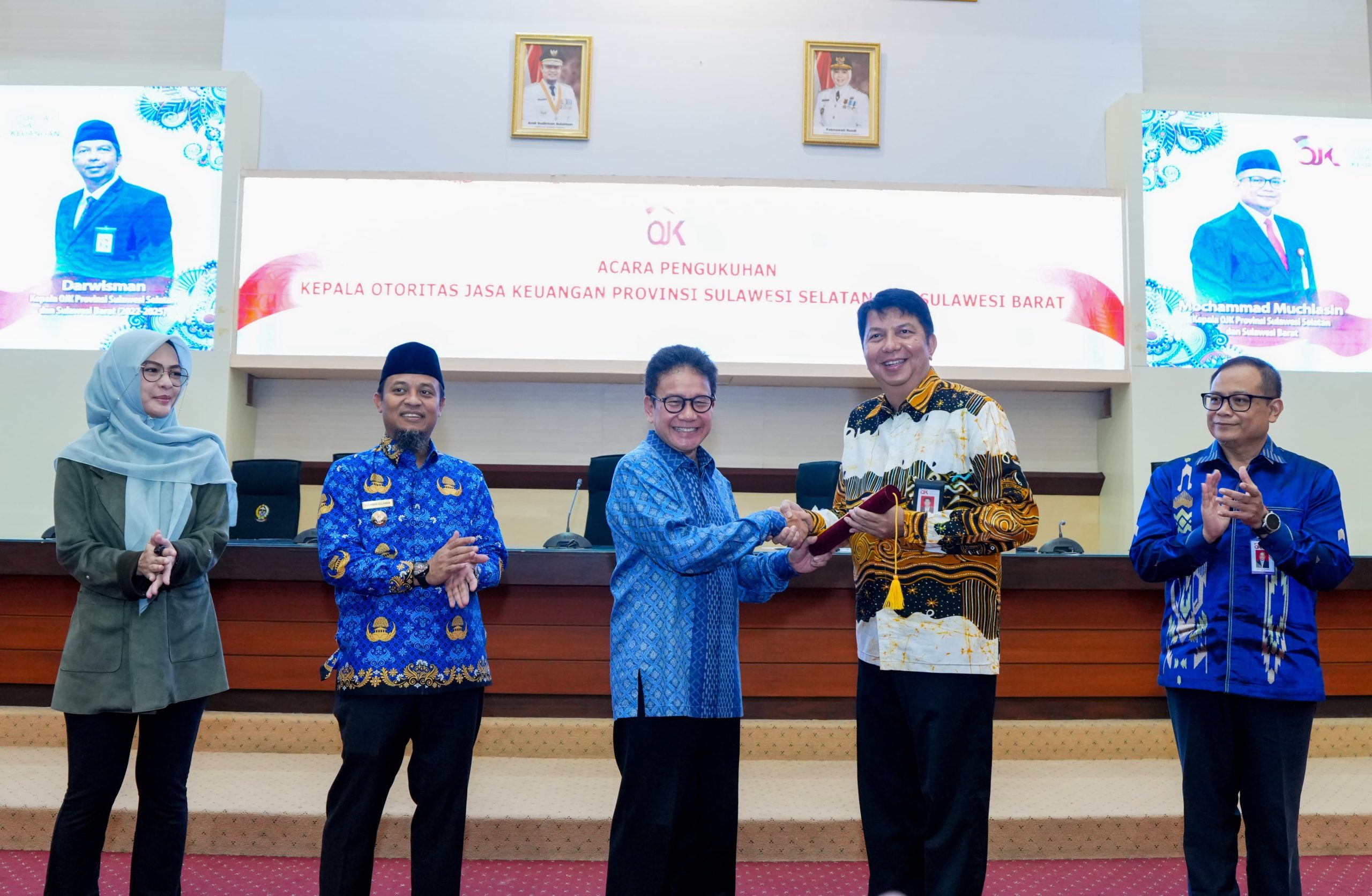 Pimpinan OJK Sulselbar, Muchlasin Resmi Gantikan Darwisman