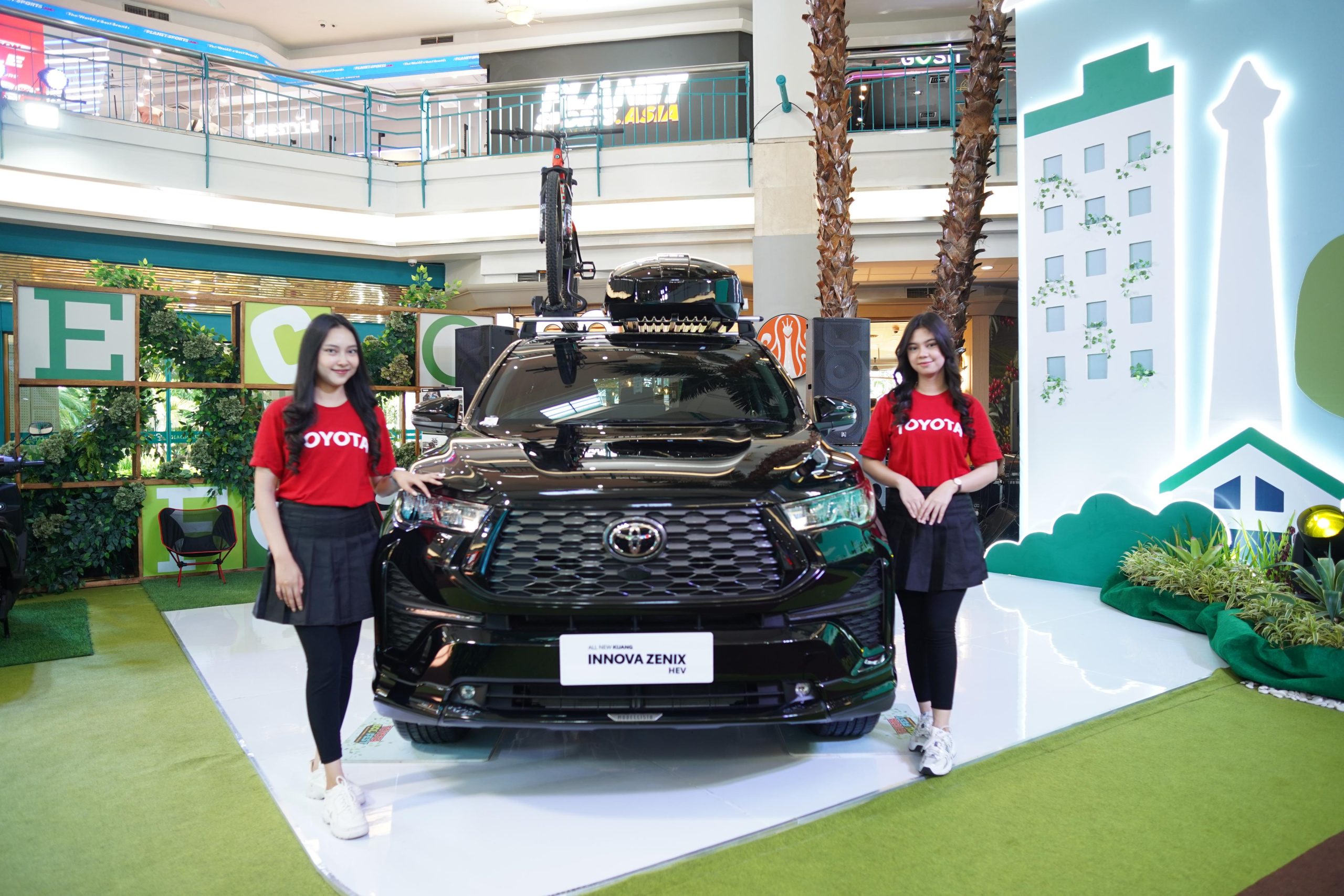 Beli Mobil Toyota, Bawa Pulang Motor GRATIS! Hanya di Toyota Spectacular Package