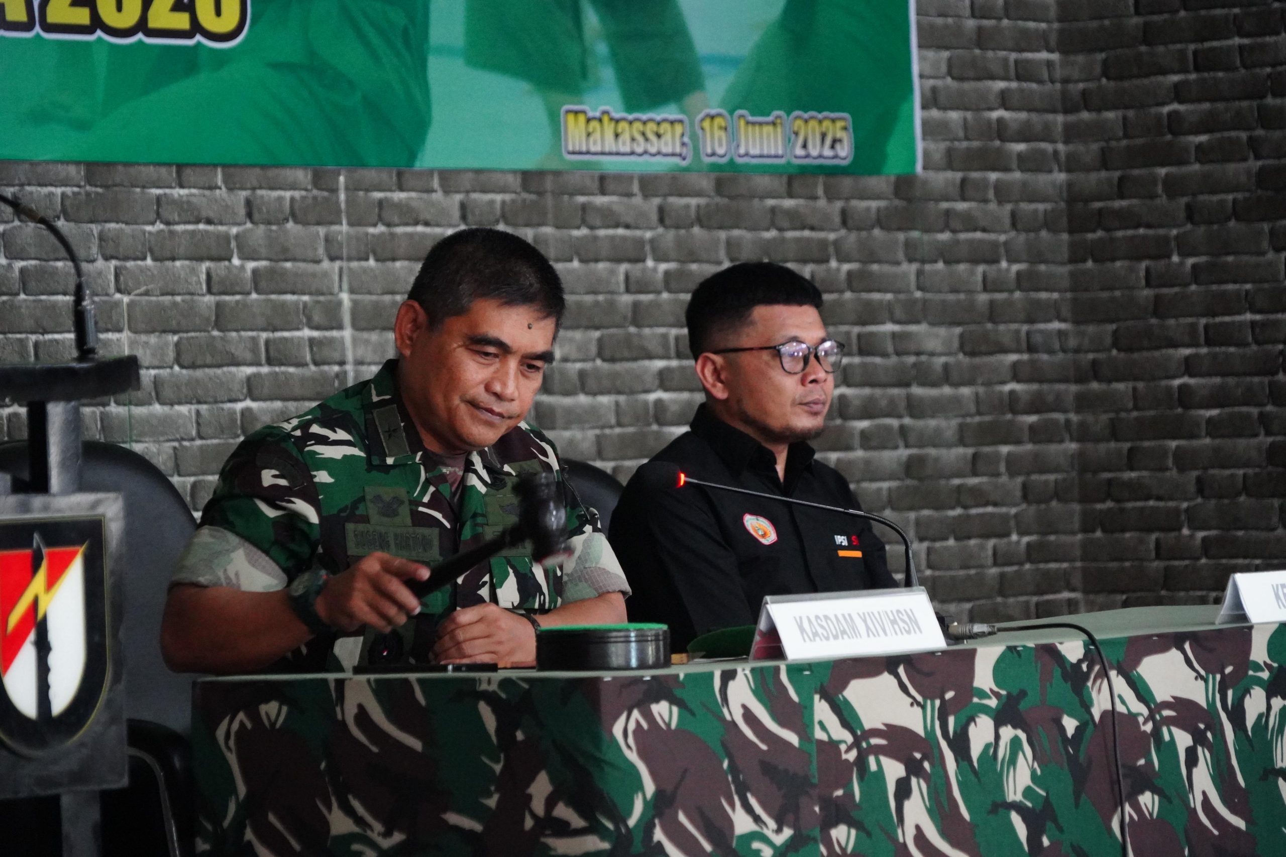 Kasdam XIV/Hasanuddin Buka Latihan PSM Tersebar : 260 Prajurit Jalani Latihan Pencak Silat Militer