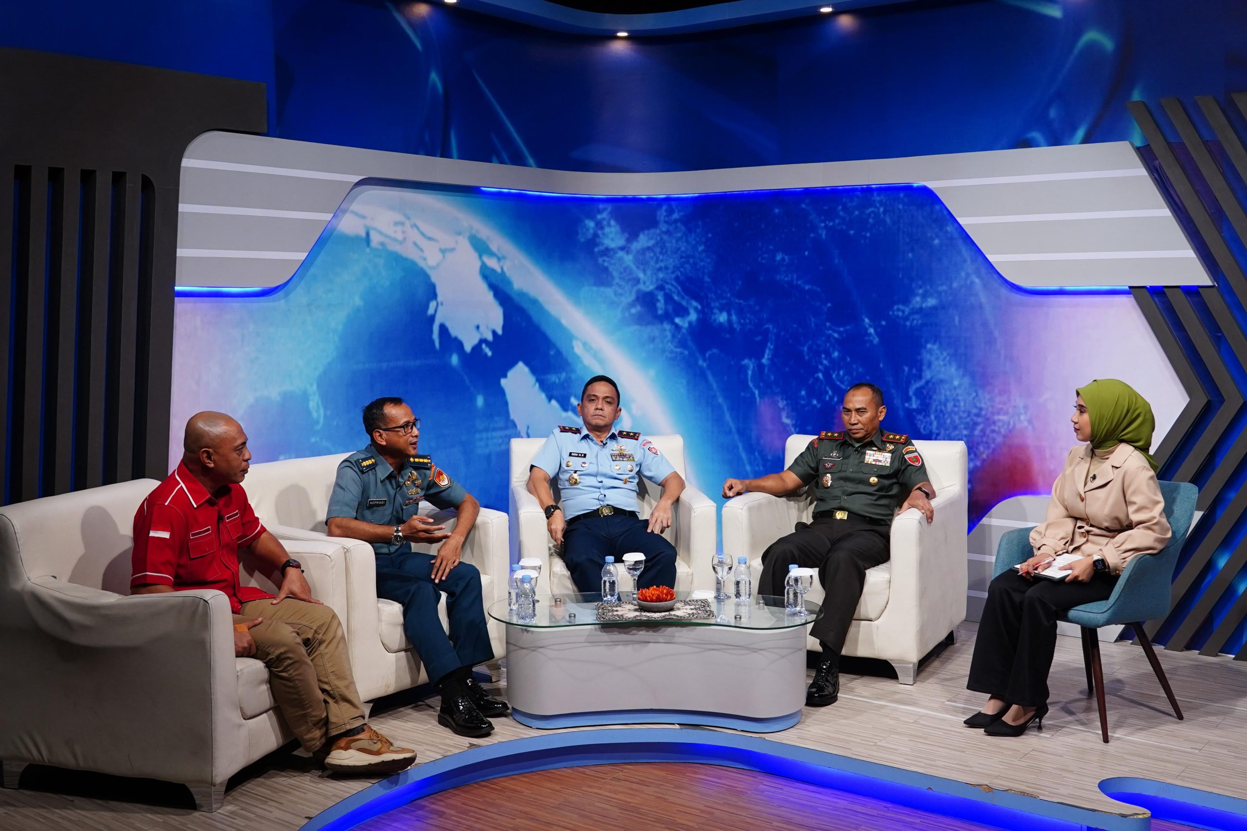 Dialog Paraikatte TVRI Sulsel, Pangdam XIV/Hsn Bersama Pangkodau II dan Kapoksahli Kodaeral VI Menjadi Narasumber