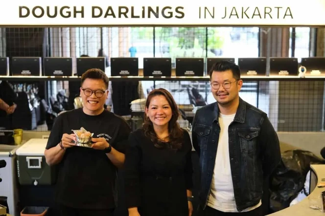 
					Co-Founder Dough Darlings, Ivan Mario Halim, Agnes Dyke, Andrian