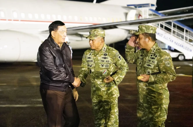 
					Pangdam XIV/Hasanuddin Sambut Menhan RI di Maros