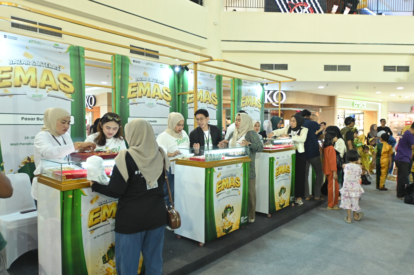 Pegadaian Kanwil VI SulSelBarra Maluku Wujudkan “Anak Berkarya, Keluarga Berdaya” Lewat Pameran UMKM dan Bazar Emas